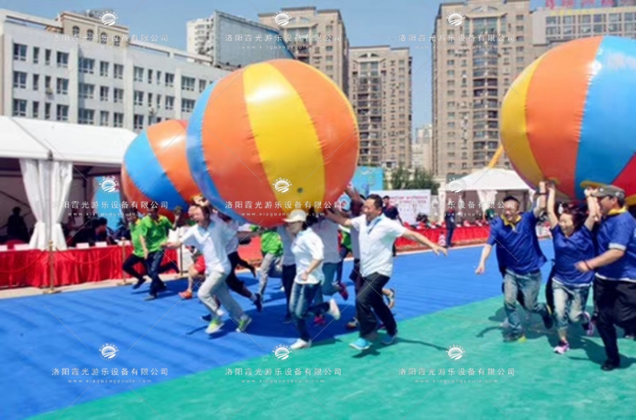 澄江充气大球竞速